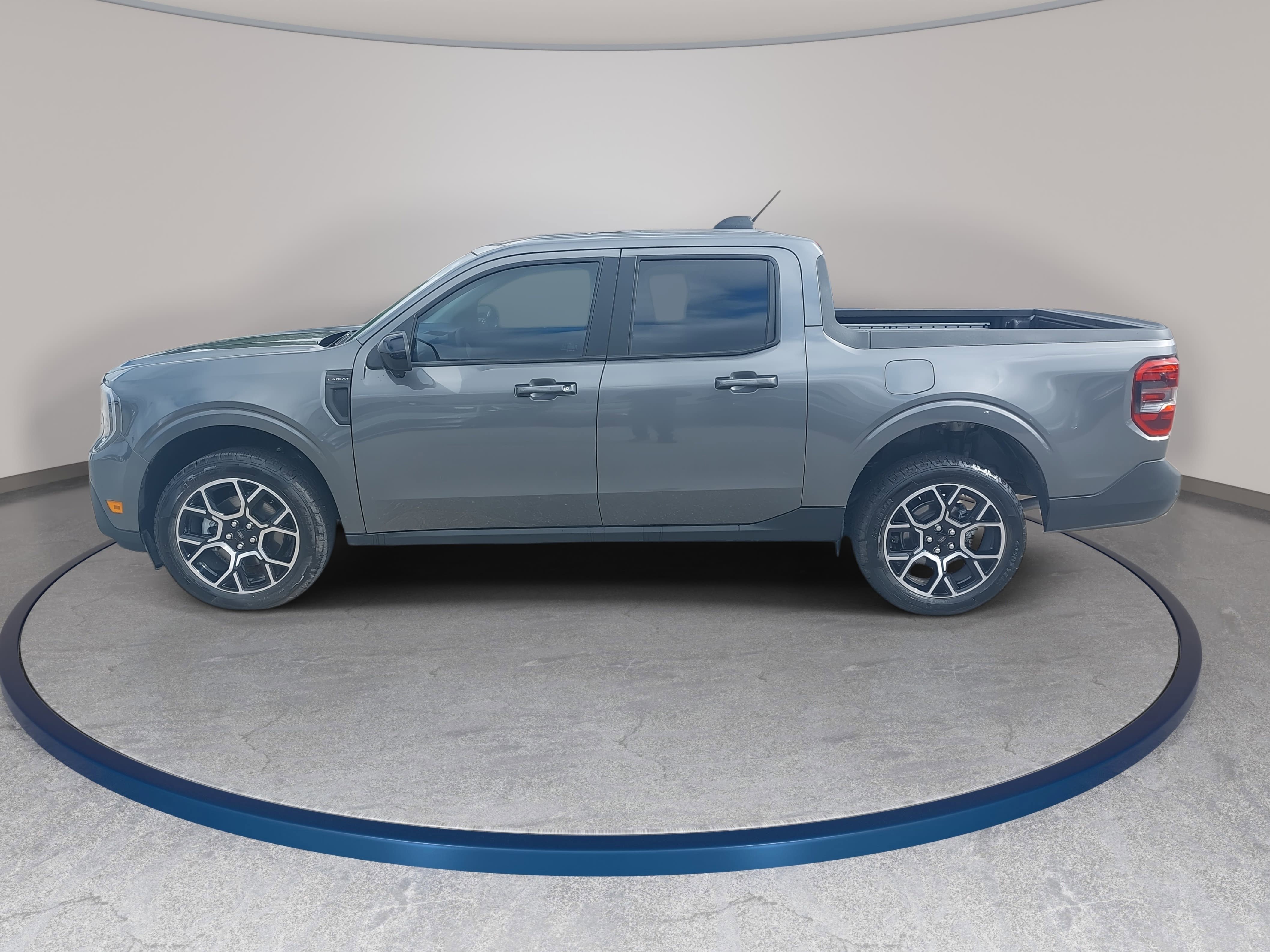Used 2026 Ford Maverick Lariat w/ 4K Tow Package AWD/4WD image 8