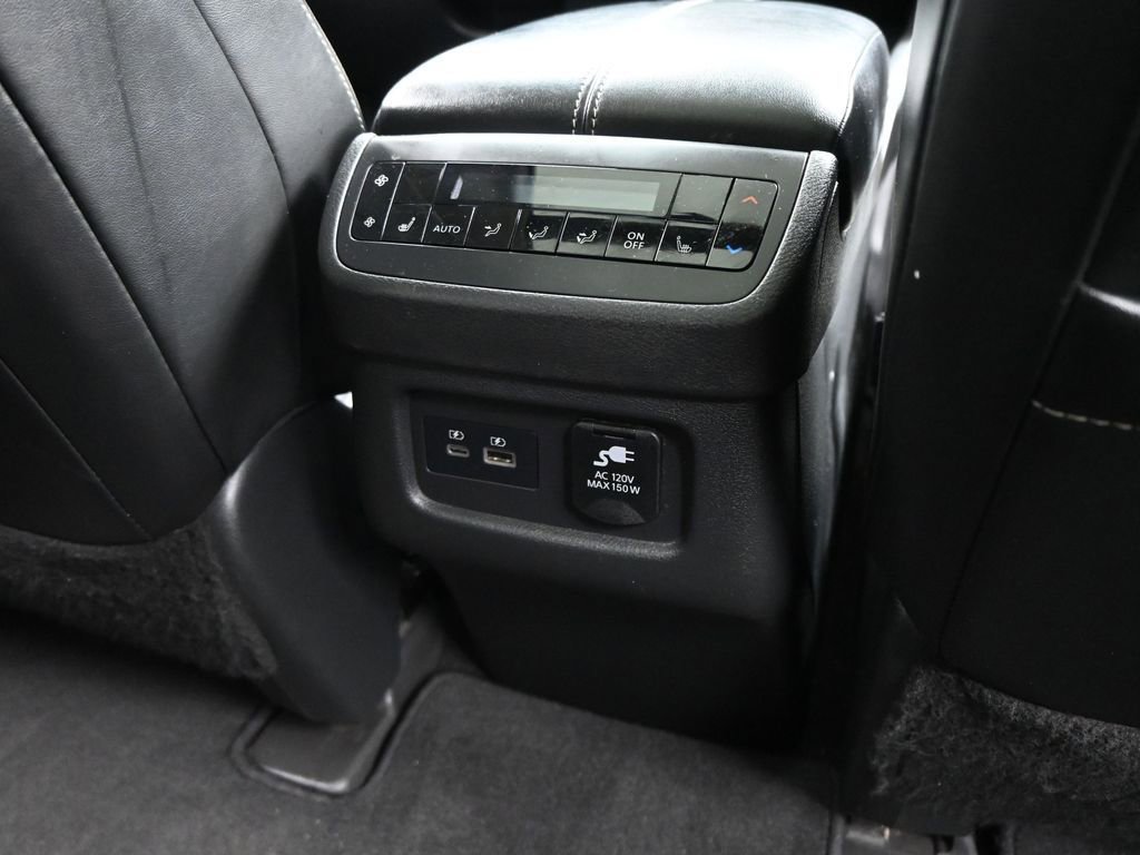 Used 2022 Nissan Pathfinder Platinum w/ Cargo Package image 38