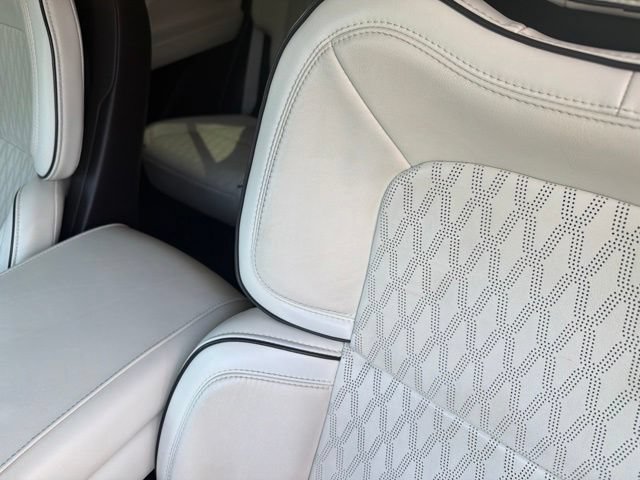 Used 2022 Lincoln Aviator Black Label w/ Dynamic Handling Package AWD/4WD image 17