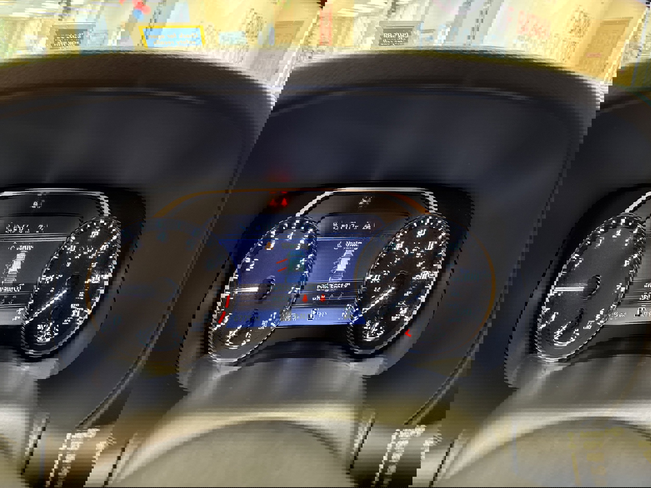 Used 2024 Nissan Frontier SV w/ Technology Package image 32