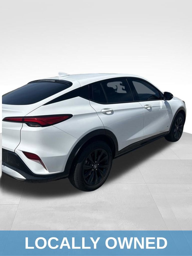 Used 2025 Buick Envista Sport Touring image 6