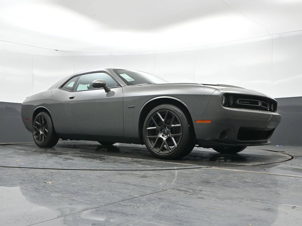 Used 2017 Dodge Challenger R/T image 43