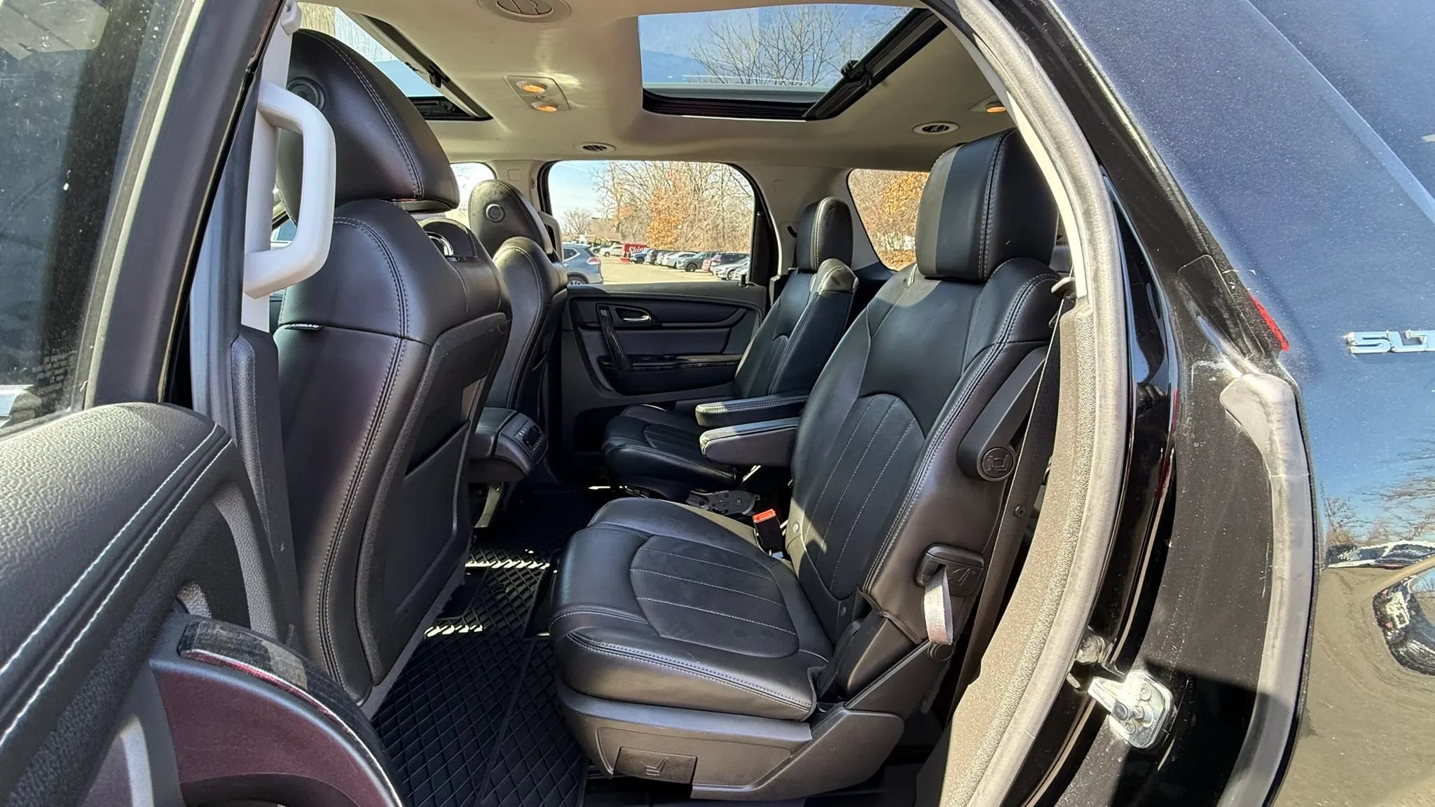 Used 2017 GMC Acadia Limited SLT AWD/4WD image 25