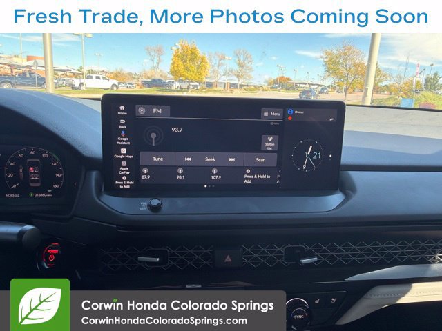 Used 2024 Honda Accord Touring image 11