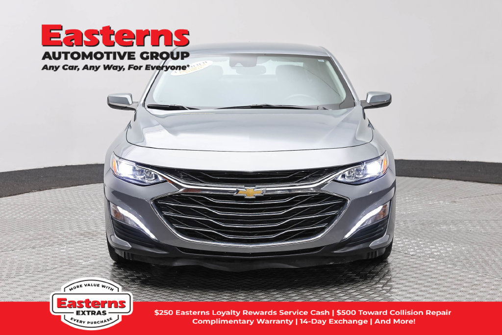 Used 2024 Chevrolet Malibu LT FWD image 3