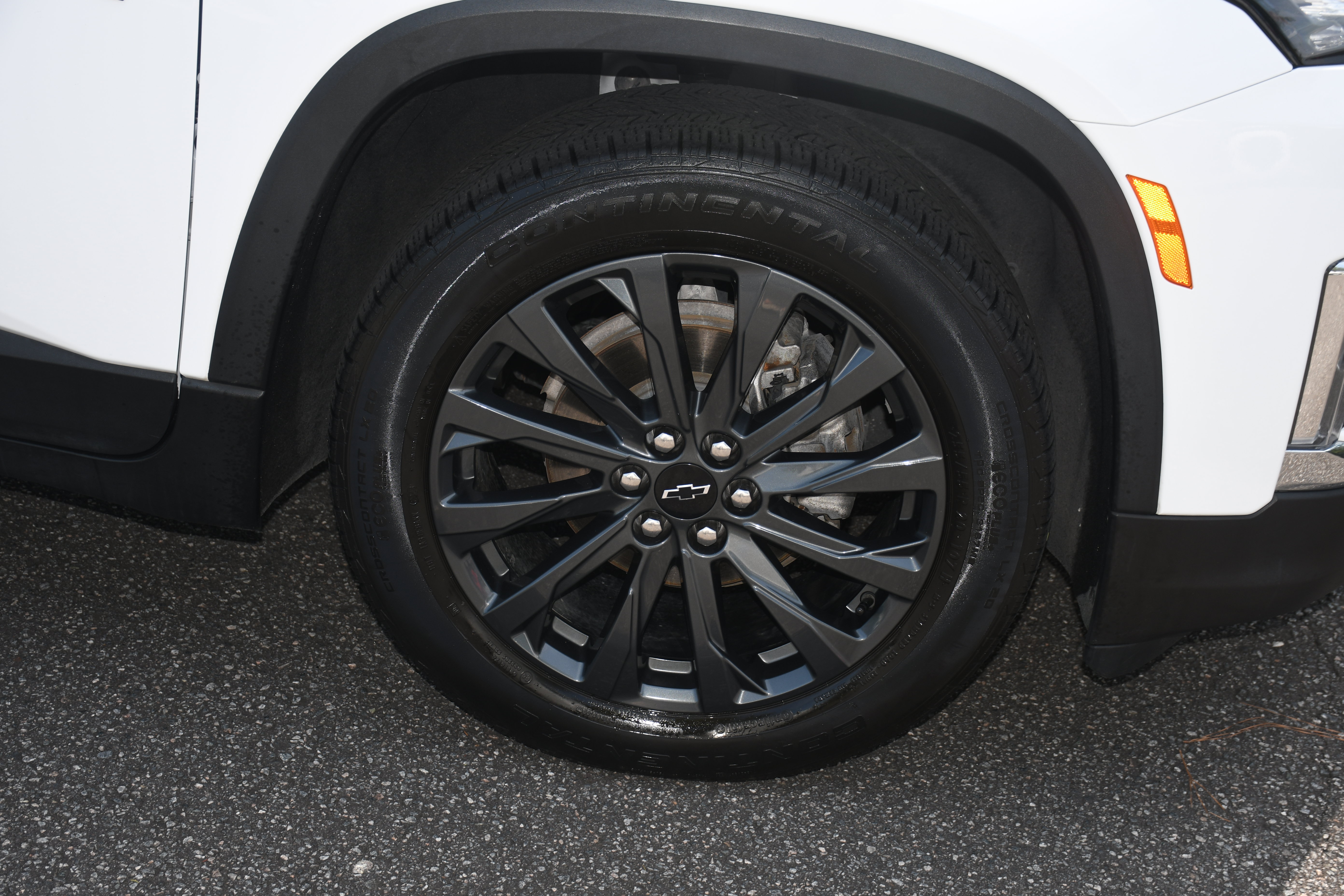 Used 2023 Chevrolet Traverse RS w/ LPO, Floor Liner Package AWD/4WD image 26