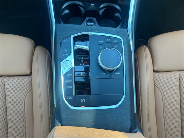 Used 2024 BMW 330i xDrive Sedan w/ Premium Package image 19