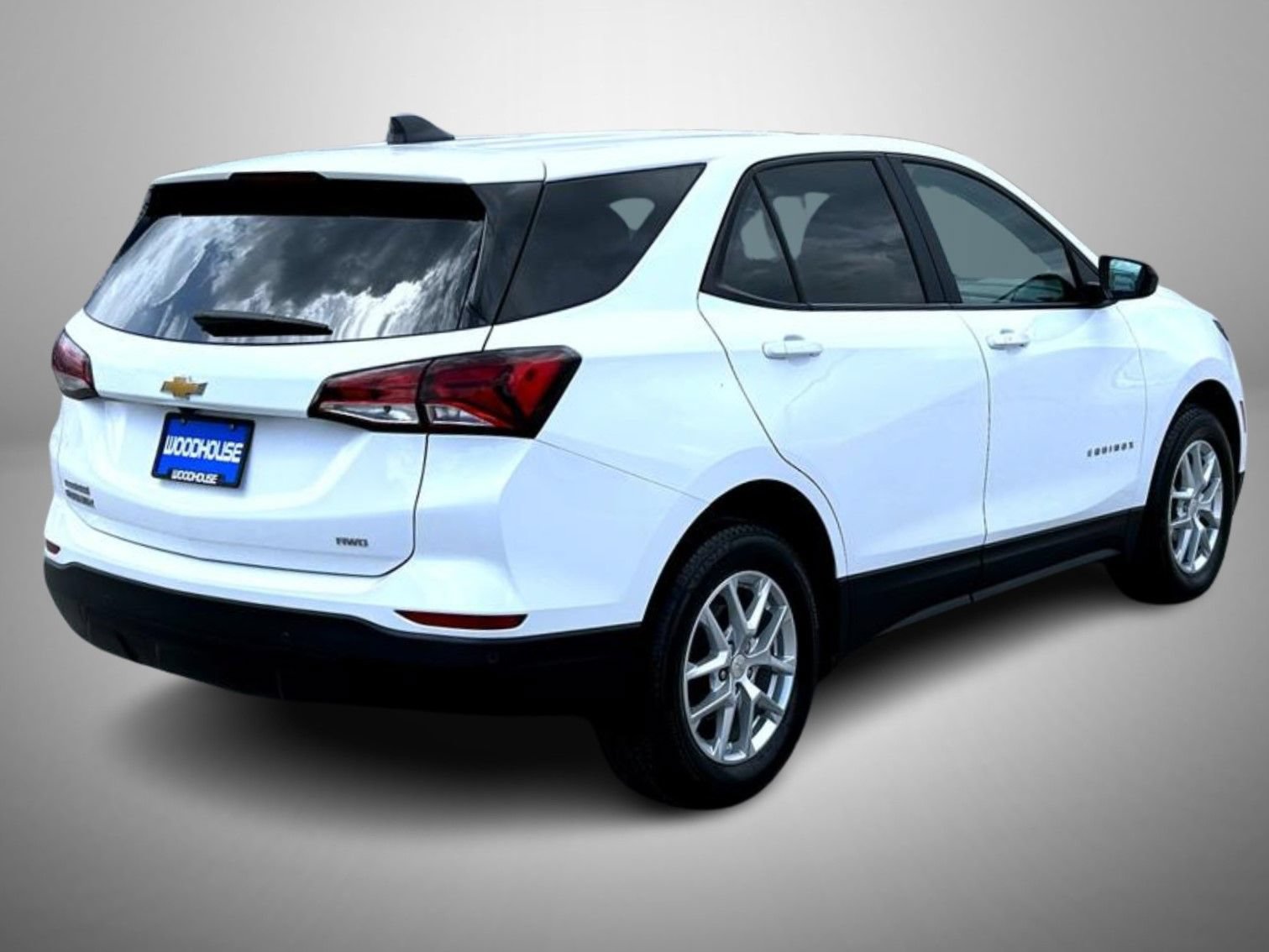 Certified 2024 Chevrolet Equinox LS w/ LS Convenience Package AWD/4WD image 5