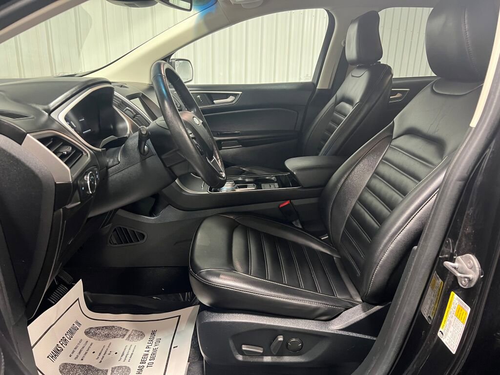 Used 2020 Ford Edge SEL w/ Convenience Package image 5
