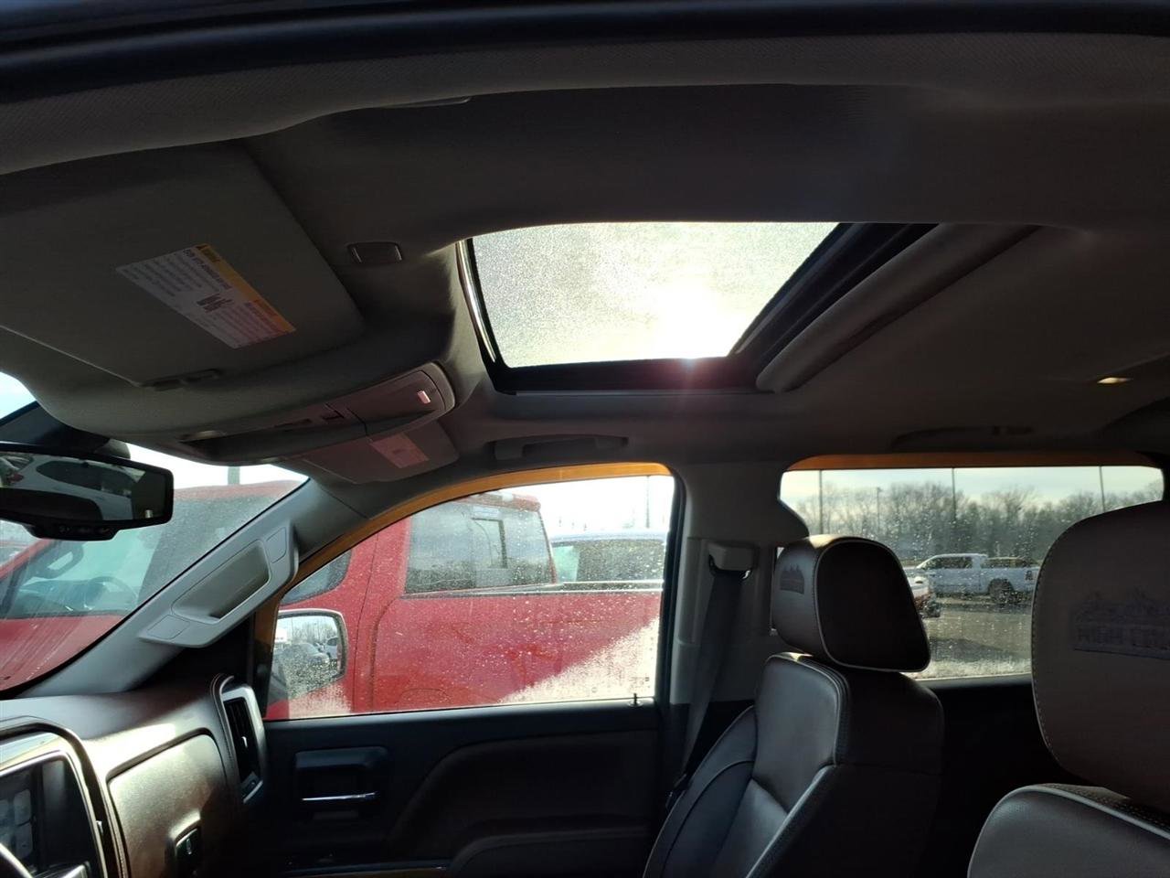 Used 2018 Chevrolet Silverado 1500 High Country image 13