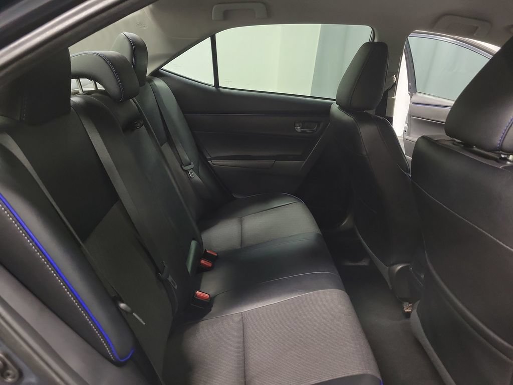 Used 2018 Toyota Corolla SE FWD image 29