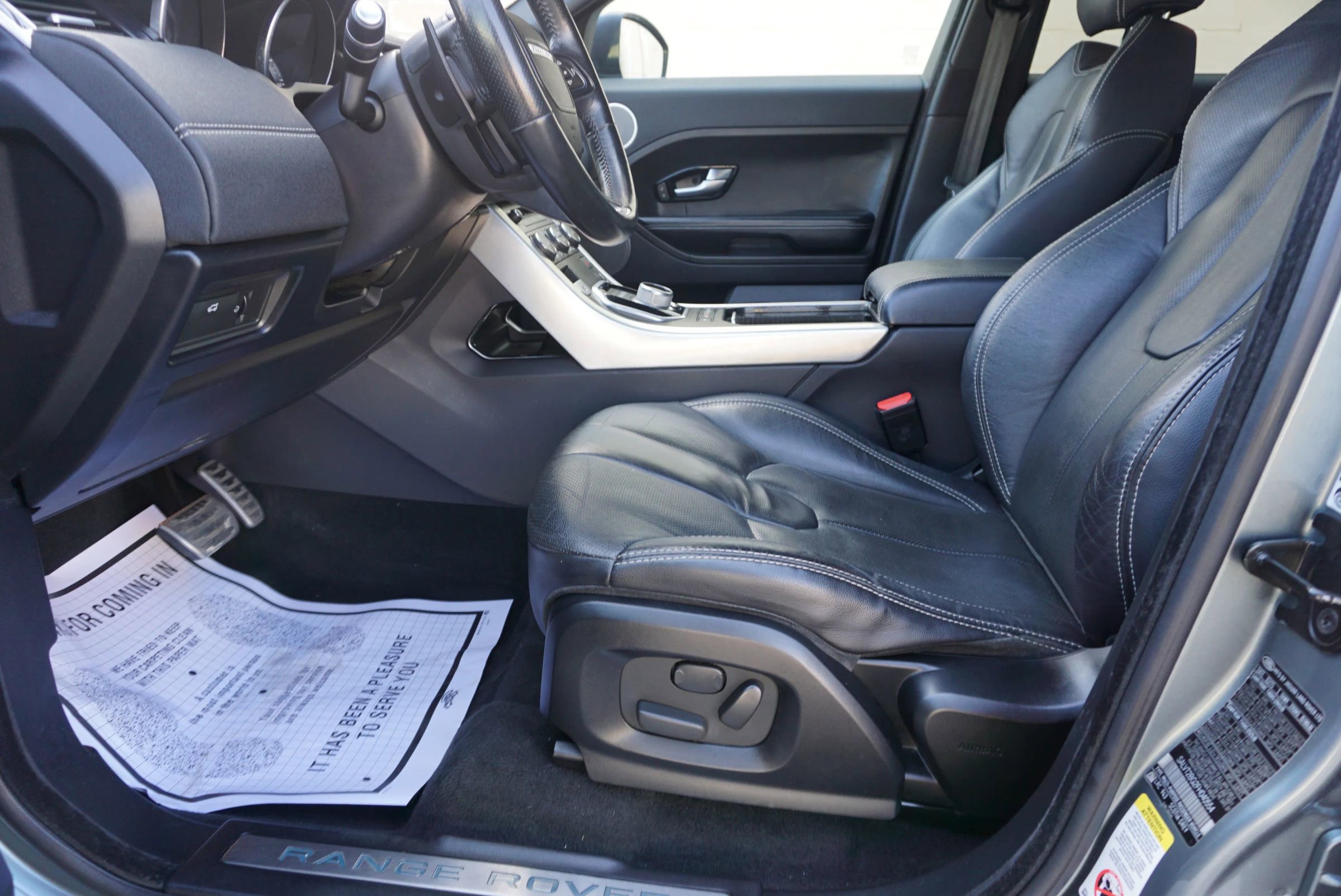 Used 2015 Land Rover Range Rover Evoque Dynamic AWD/4WD image 28