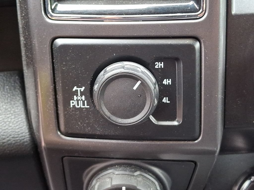 Used 2019 Ford F150 XLT w/ Equipment Group 302A Luxury AWD/4WD image 24