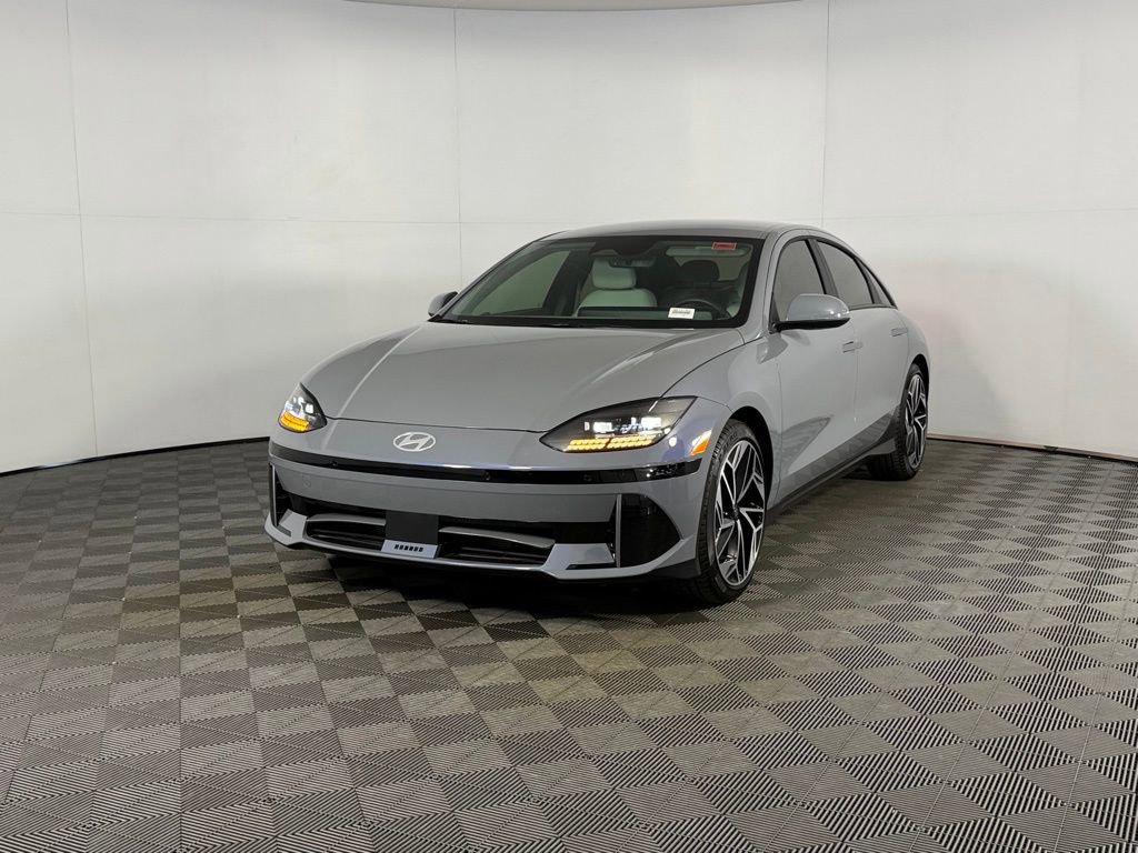 Used 2025 Hyundai Ioniq 6 SEL image 18