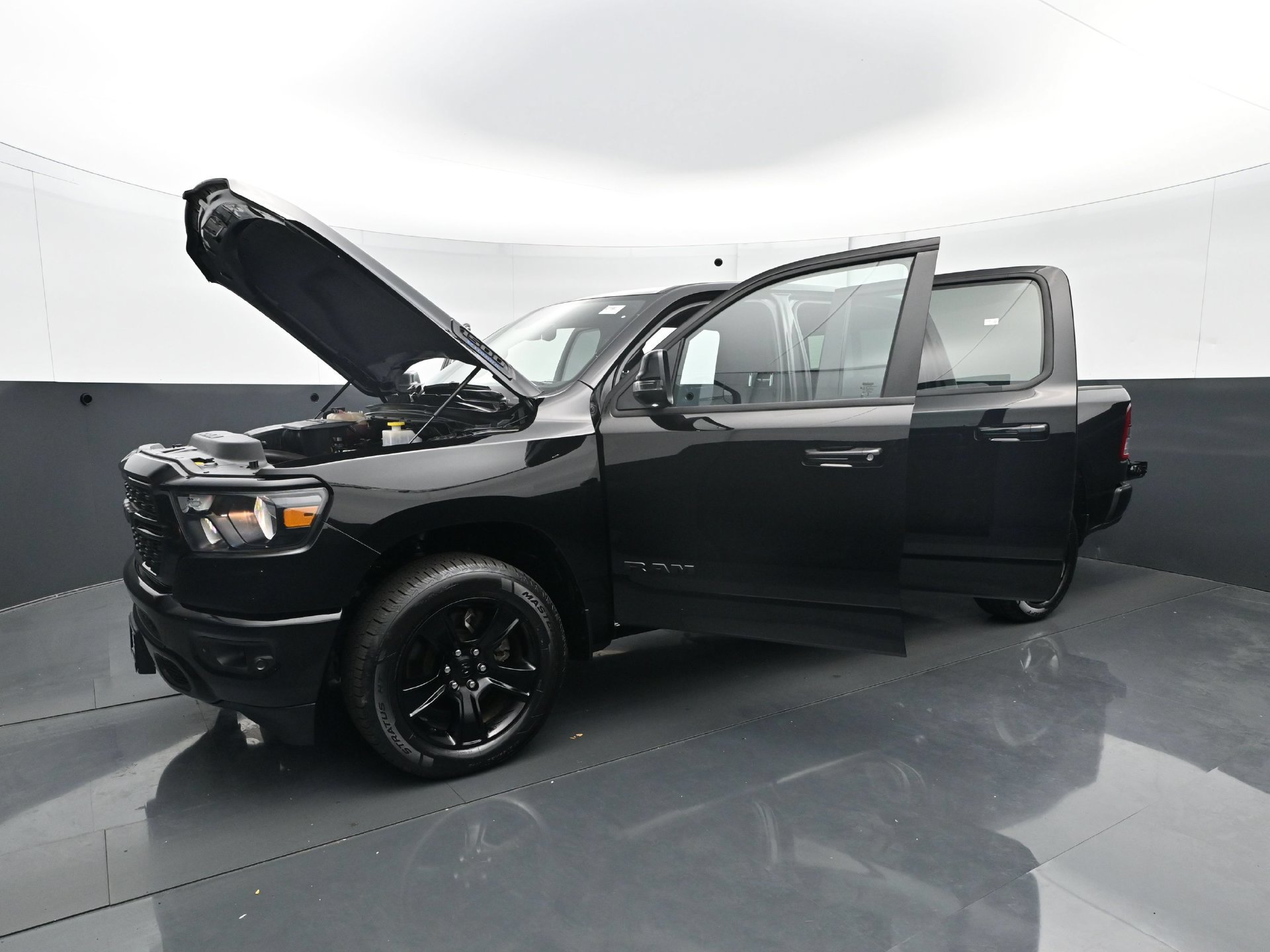 Used 2023 RAM 1500 Big Horn AWD/4WD image 30