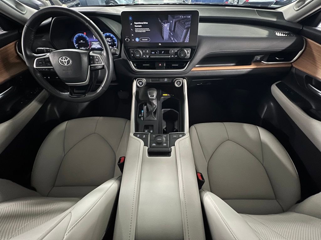 Certified 2024 Toyota Grand Highlander Limited image 27