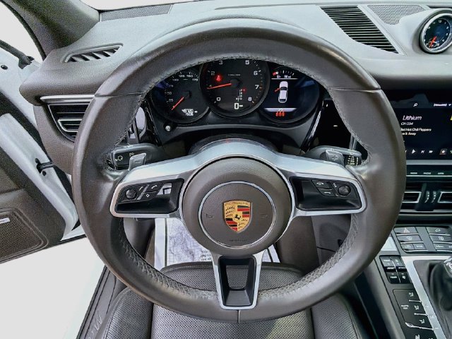 Used 2021 Porsche Macan AWD/4WD image 38