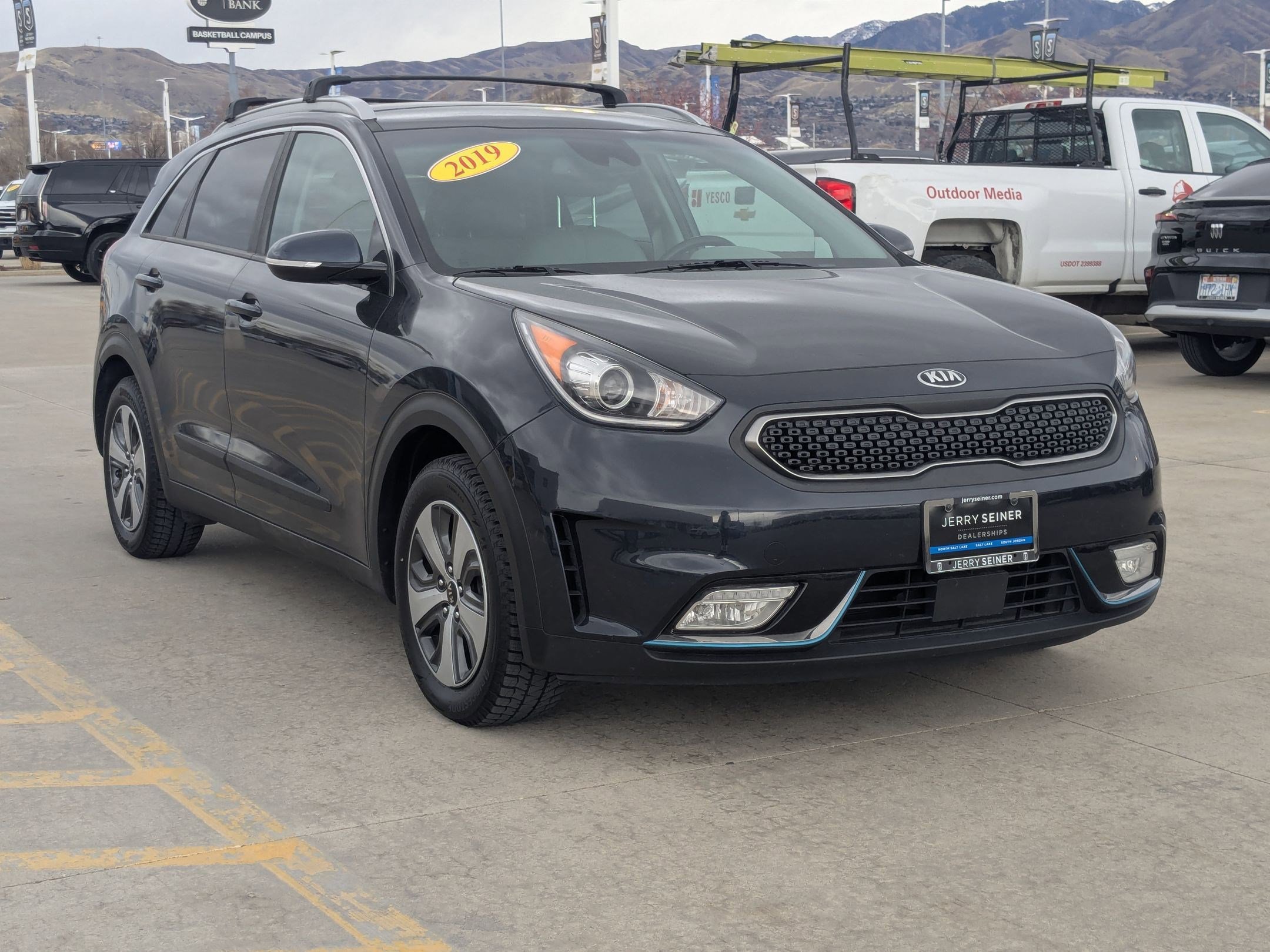 Used 2019 Kia Niro EX image 7