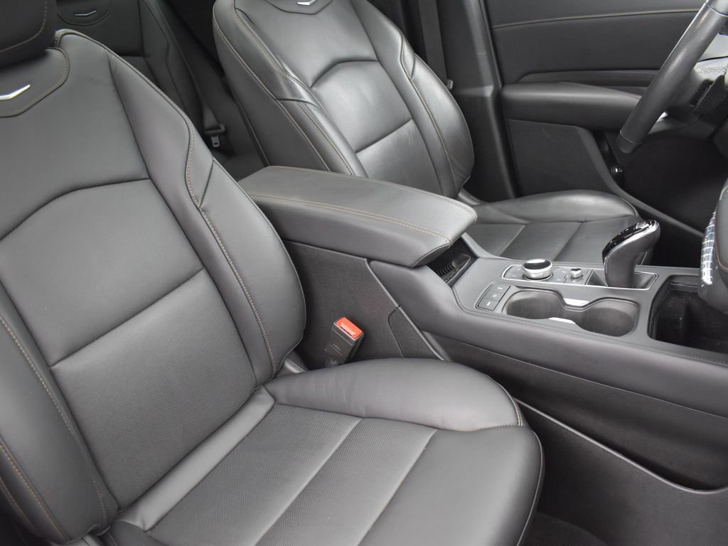 Used 2023 Cadillac XT4 Sport image 36