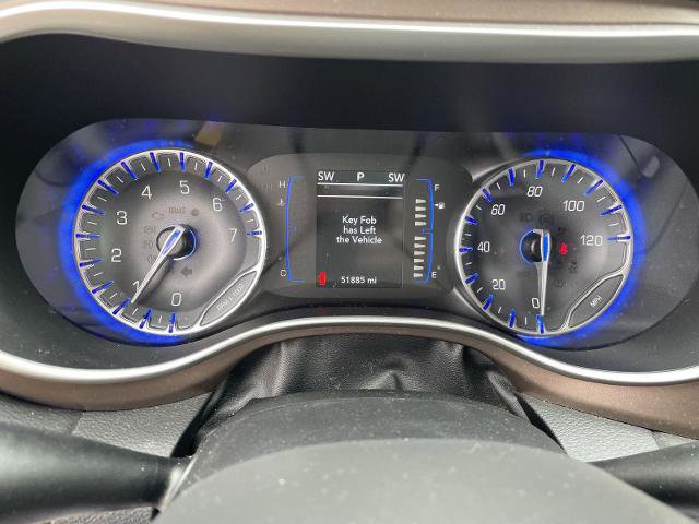 Used 2018 Chrysler Pacifica Touring Plus w/ Tire & Wheel Group FWD image 18