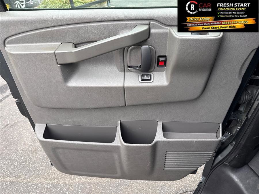Used 2017 Chevrolet Express 2500 LS RWD image 31