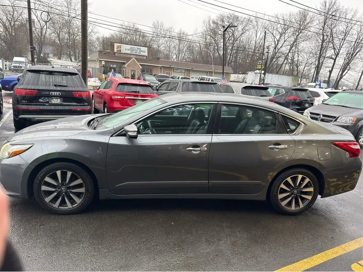 Used 2016 Nissan Altima 2.5 SL w/ 2.5 Technology w/LED Package image 8