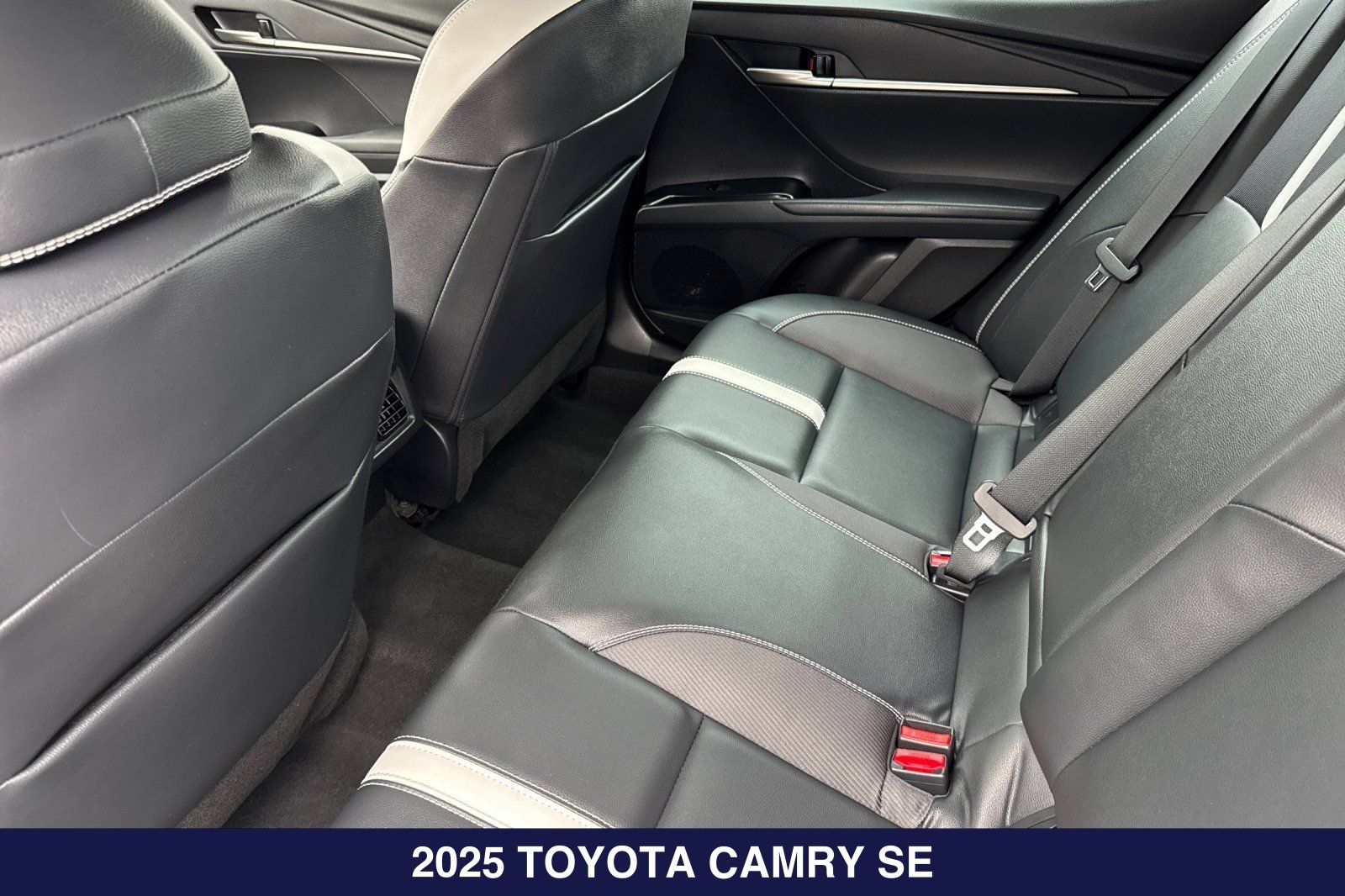 Used 2025 Toyota Camry SE w/ Multimedia Upgrade Package FWD image 14