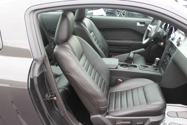Used 2009 Ford Mustang GT Premium image 28