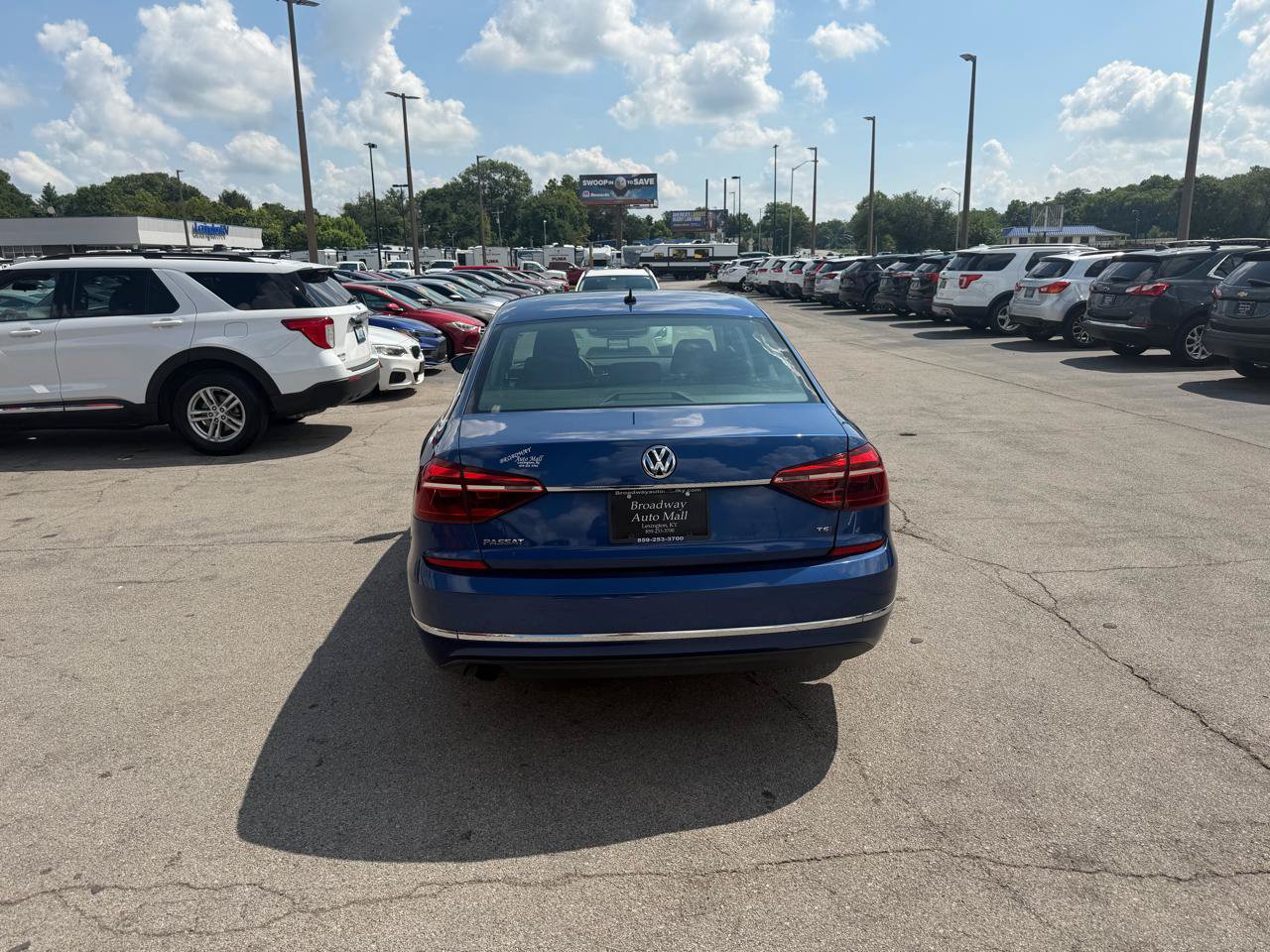 Used 2017 Volkswagen Passat 1.8T S FWD image 4