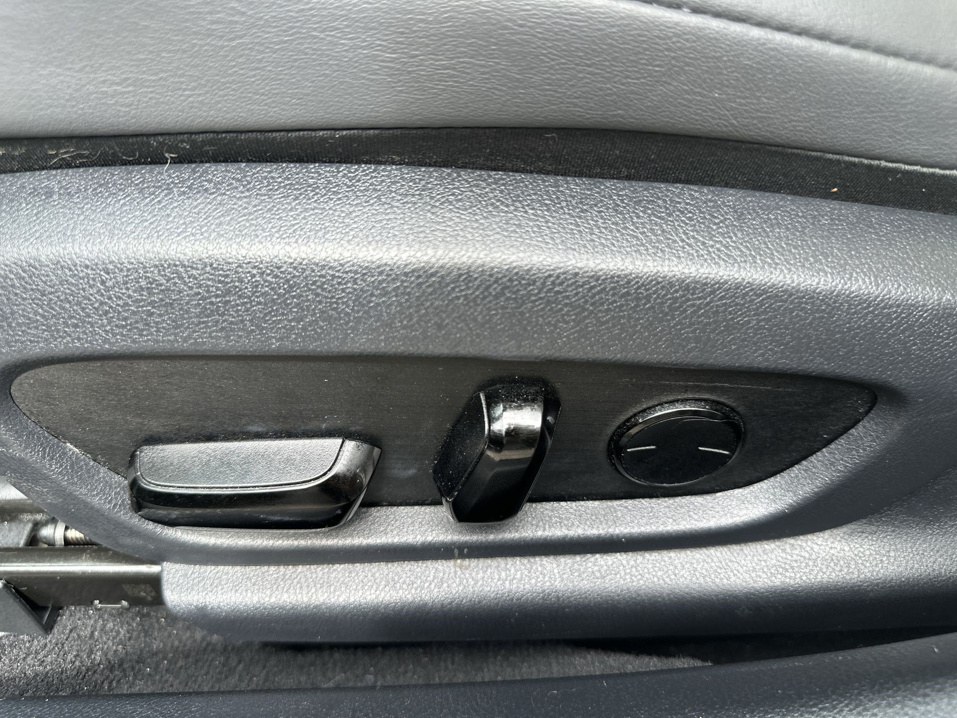 Used 2023 Lexus ES 350 w/ Premium Package FWD image 14