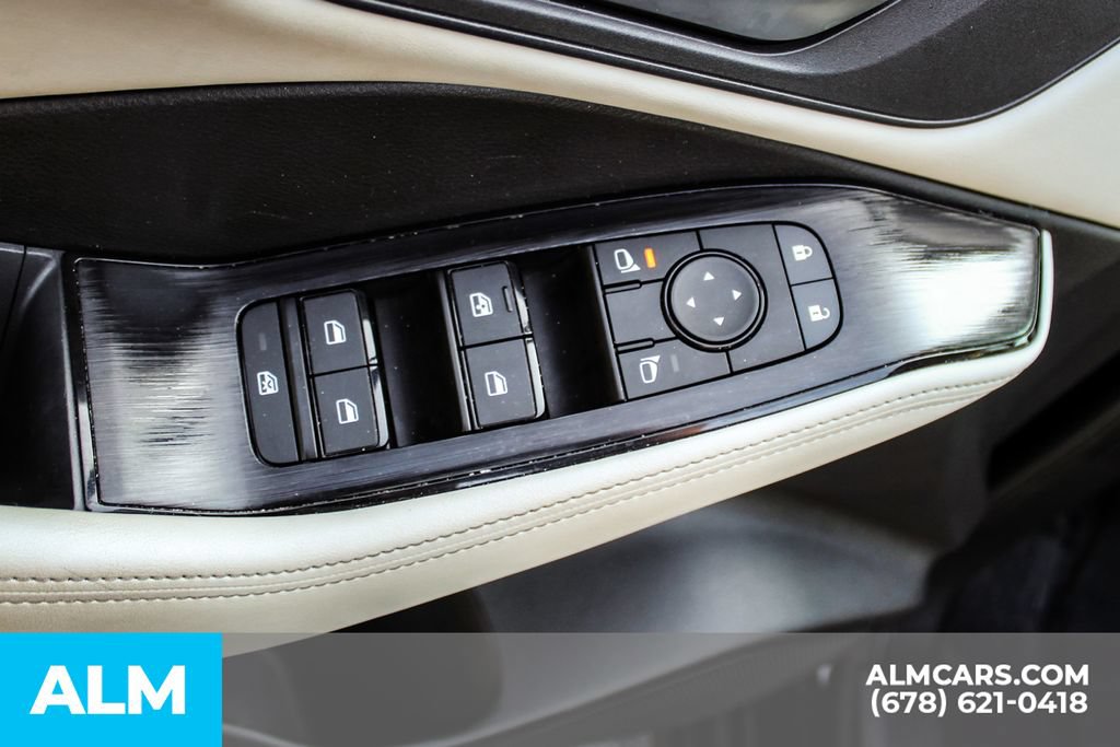 Used 2025 Nissan Rogue SV FWD image 36
