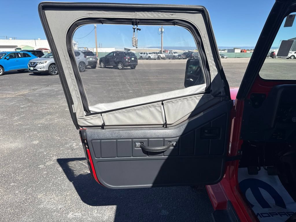 Used 1994 Jeep Wrangler SE AWD/4WD image 11