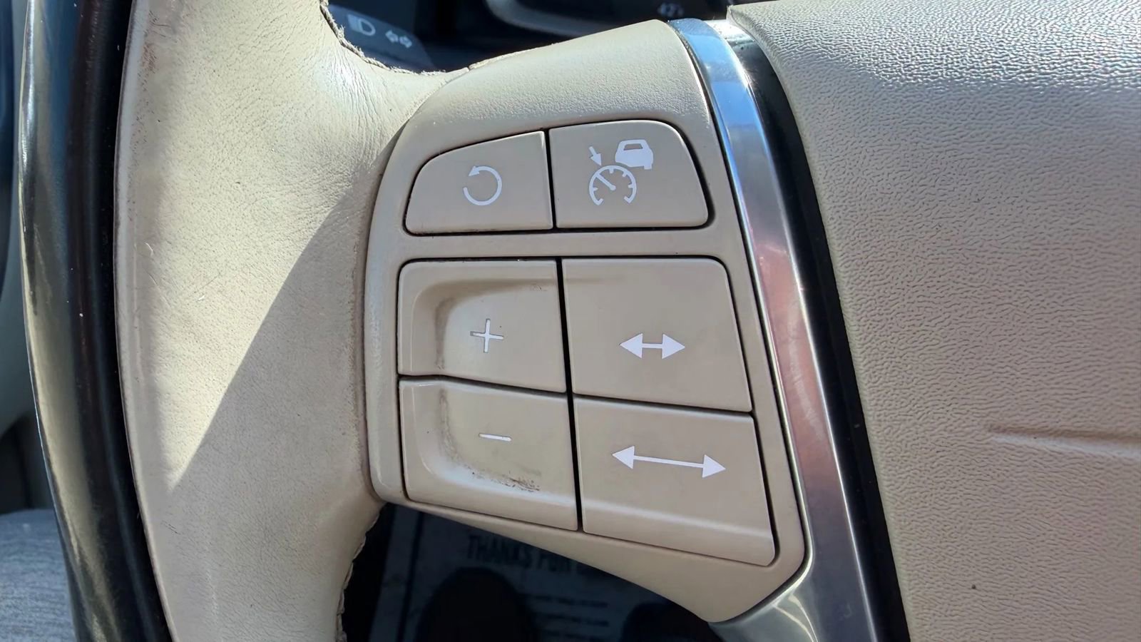 Used 2016 Volvo XC60 T5 Platinum image 28