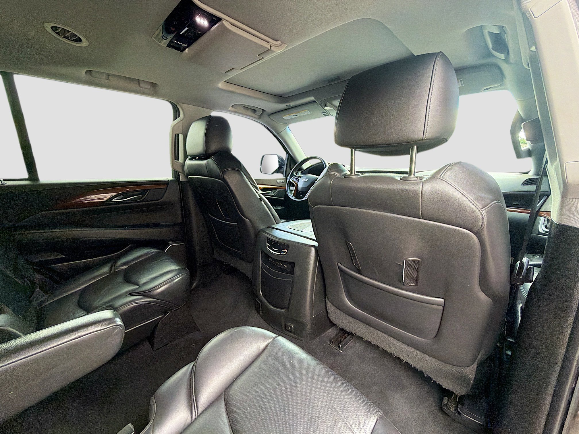 Used 2018 Cadillac Escalade Premium Luxury image 28