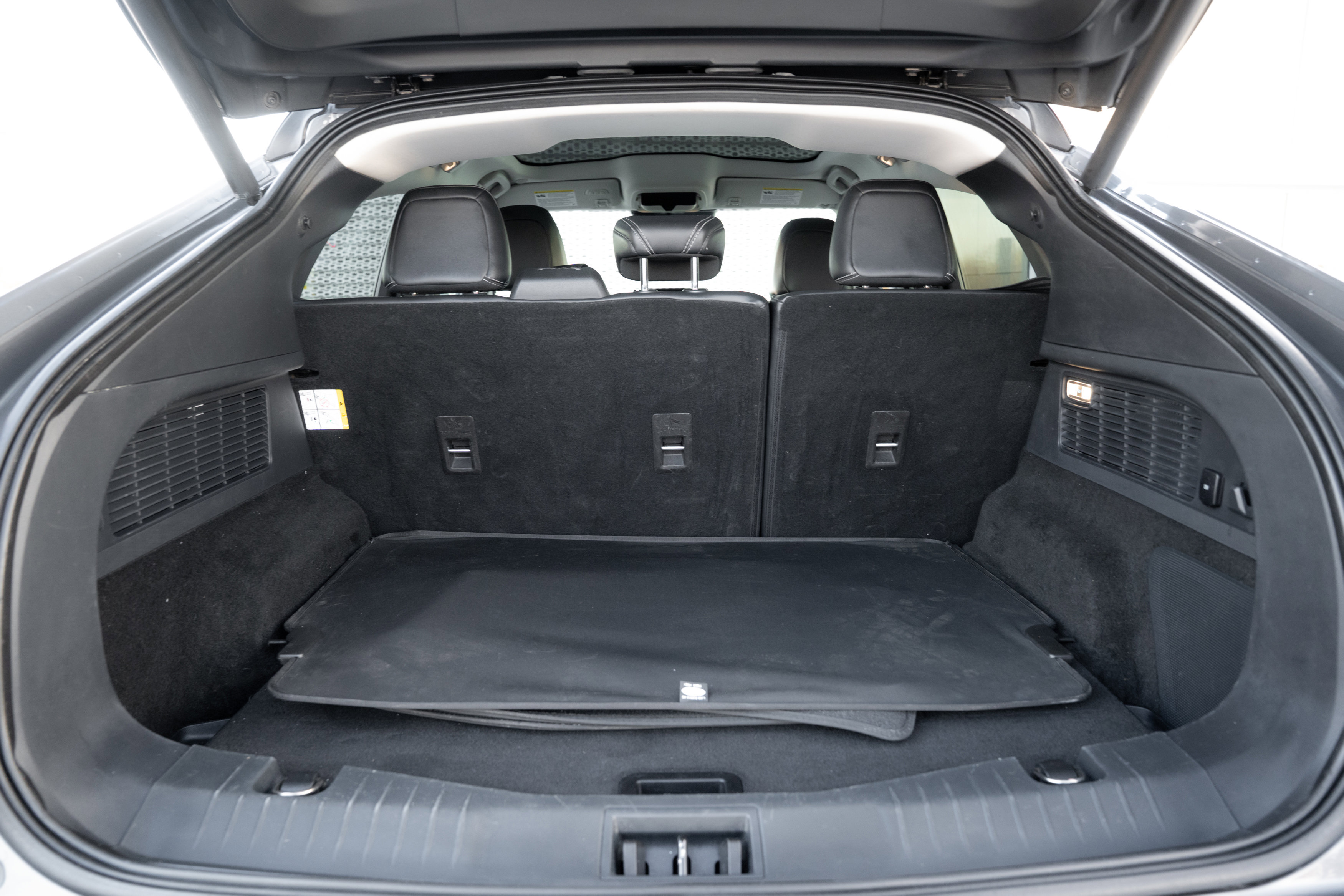 Used 2021 Ford Mustang Mach-E Premium image 27