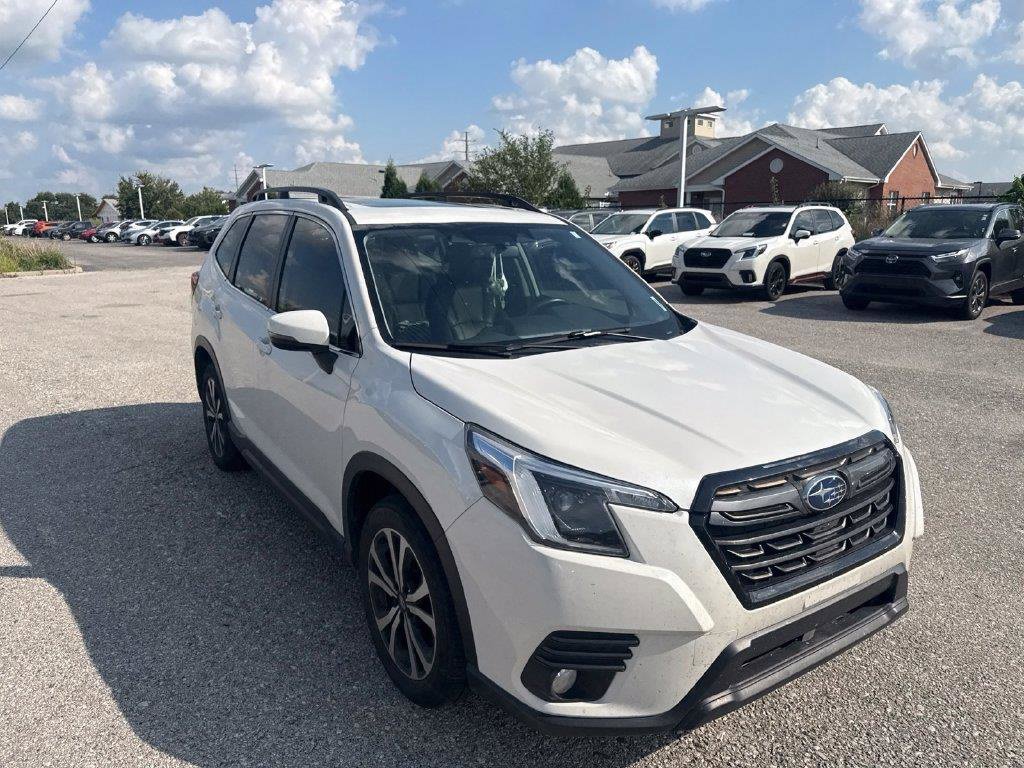 Used 2023 Subaru Forester Limited AWD/4WD image 10