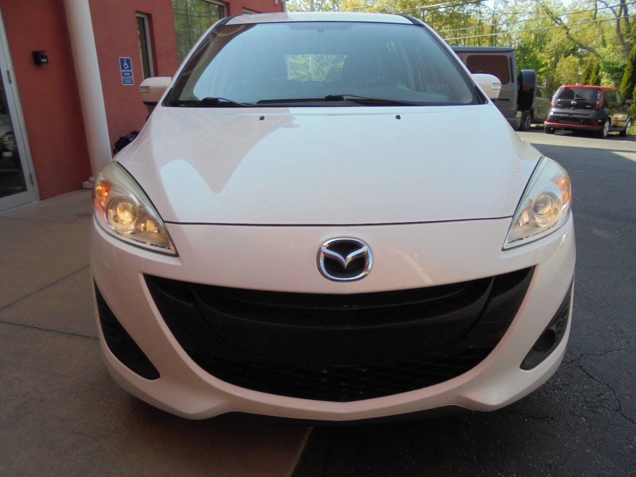 Used 2015 MAZDA MAZDA5 Sport FWD image 5