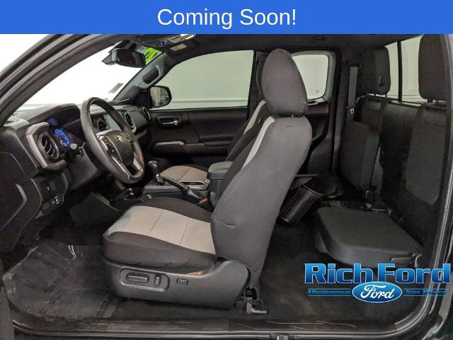 Used 2022 Toyota Tacoma TRD Off-Road image 23