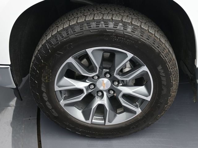 New 2026 Chevrolet Silverado 1500 LT image 24