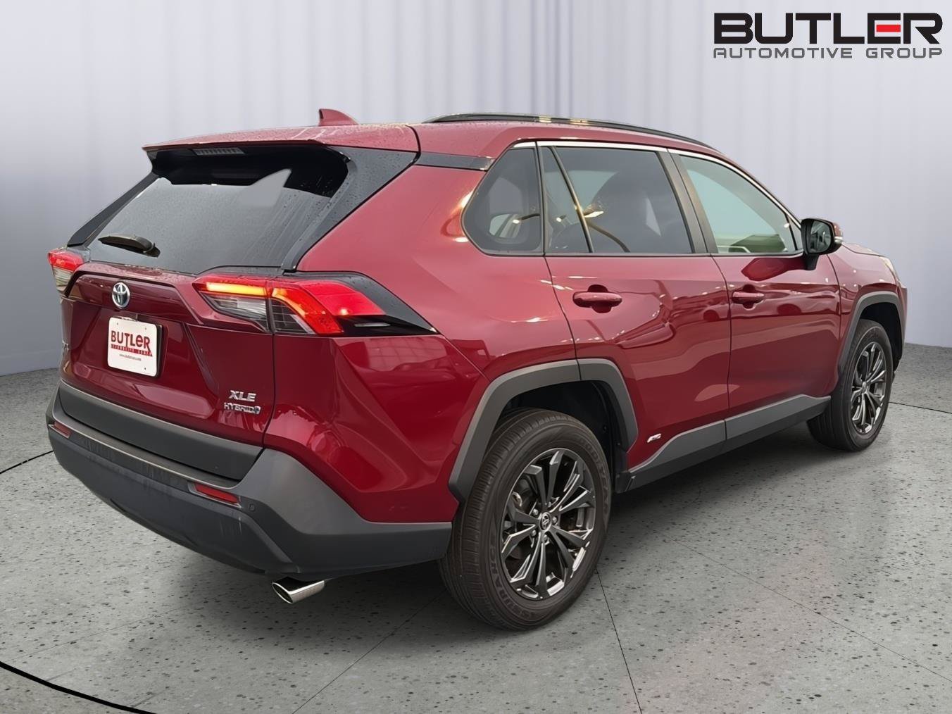 Certified 2023 Toyota RAV4 XLE Premium AWD/4WD image 6