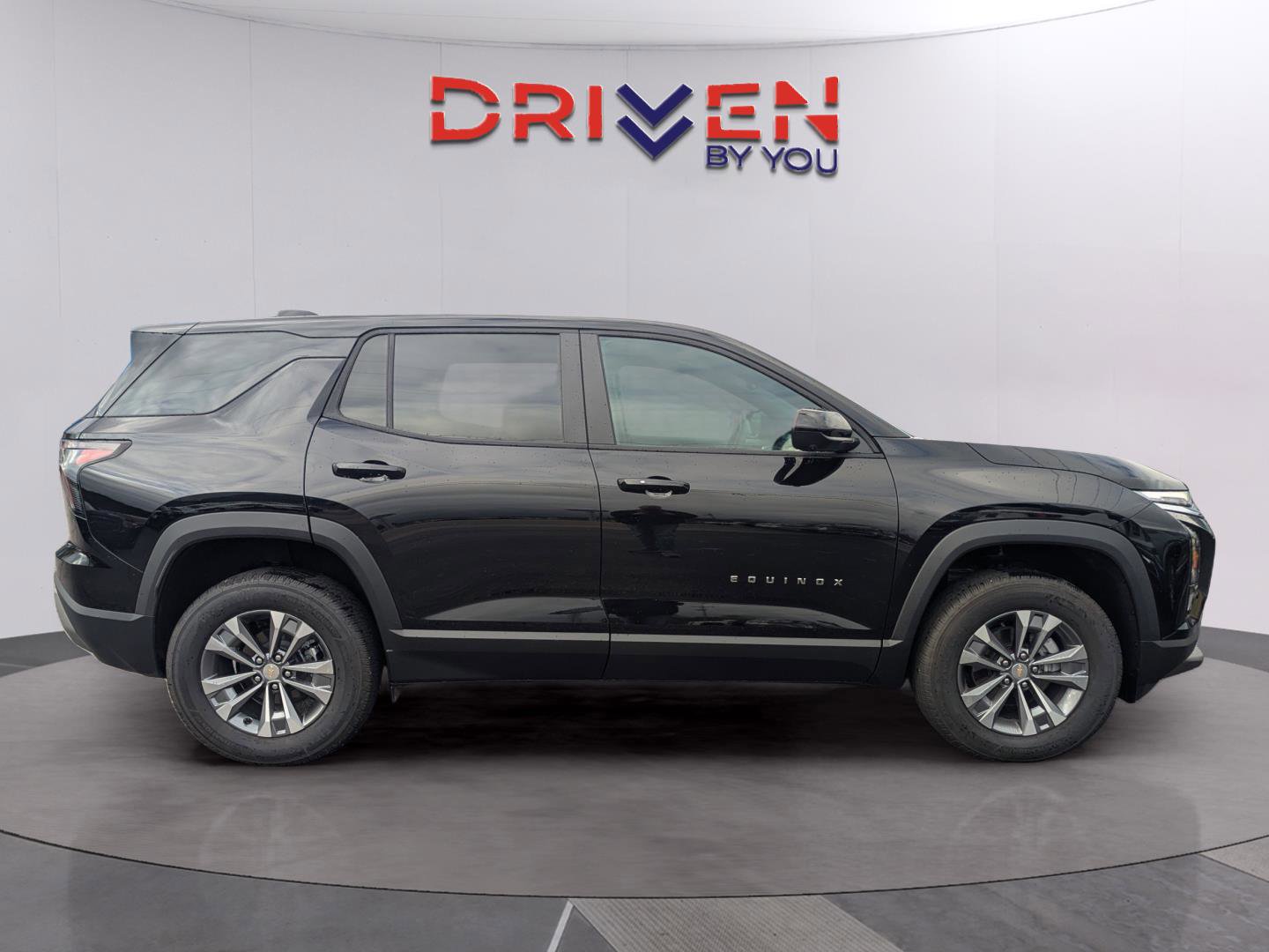 New 2026 Chevrolet Equinox LT w/ Safety and Technology Package image 6