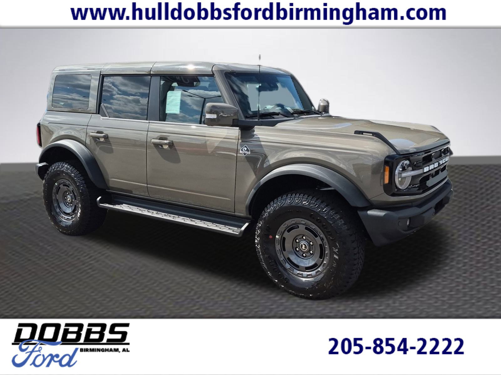 New 2025 Ford Bronco Outer Banks w/ Sasquatch Package image 1