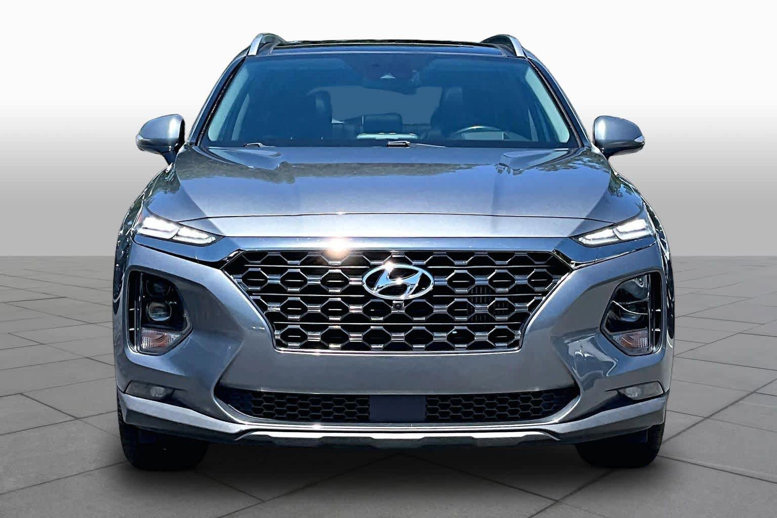 Used 2020 Hyundai Santa Fe Limited FWD image 4