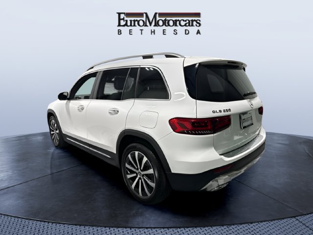 Used 2023 Mercedes-Benz GLB 250 4MATIC image 3