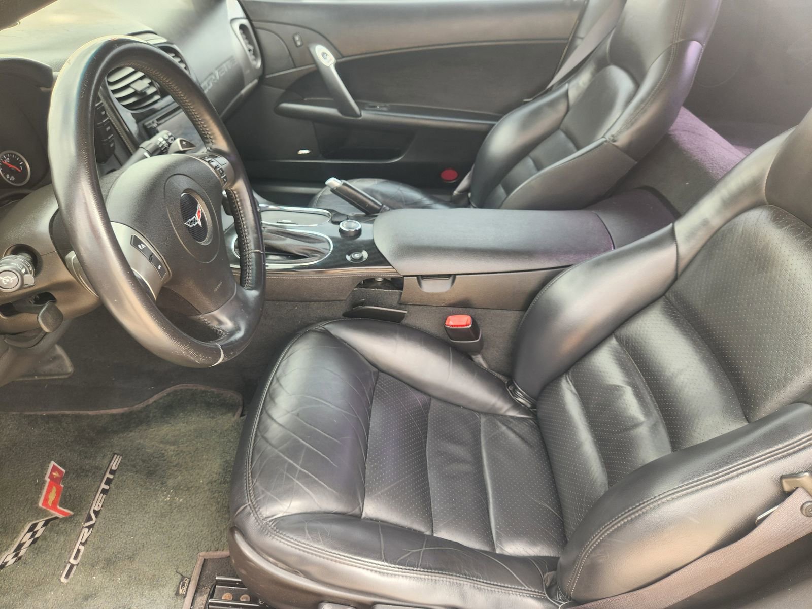 Used 2010 Chevrolet Corvette Base w/ Preferred Equipment Group image 13