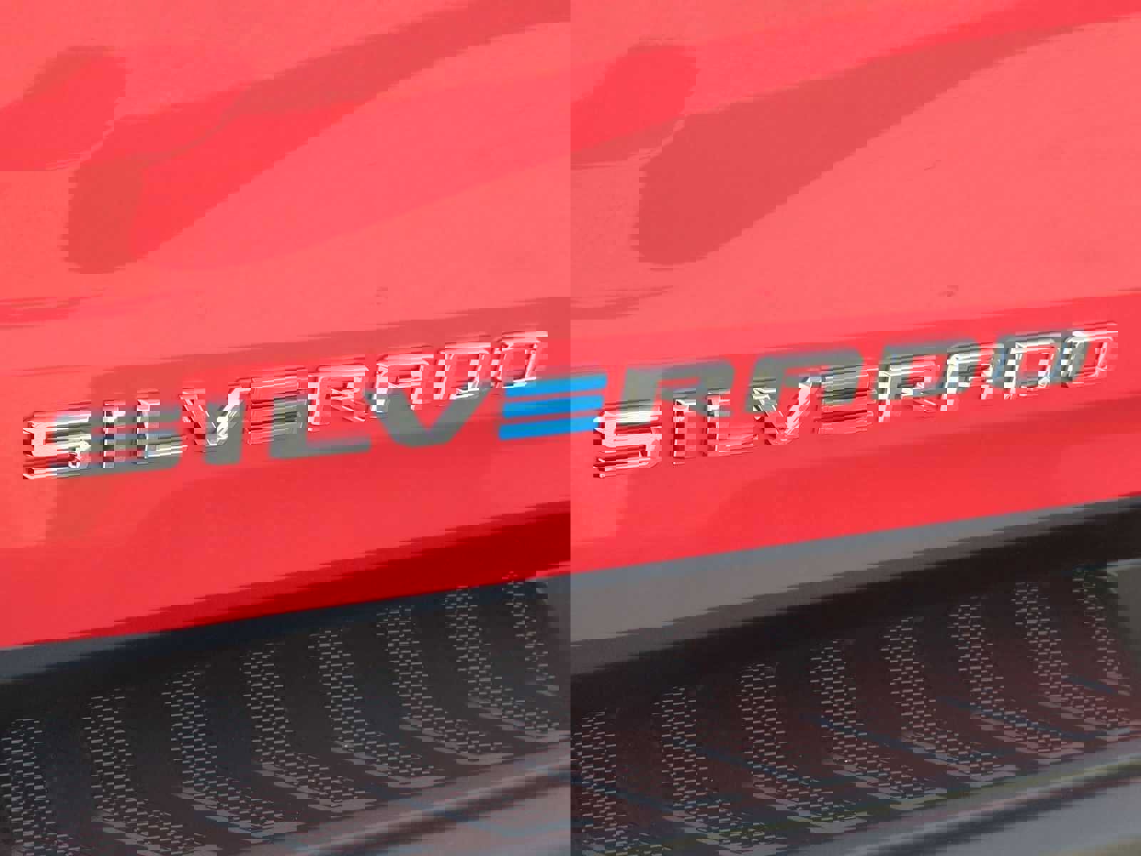 Used 2026 Chevrolet Silverado EV LT image 9