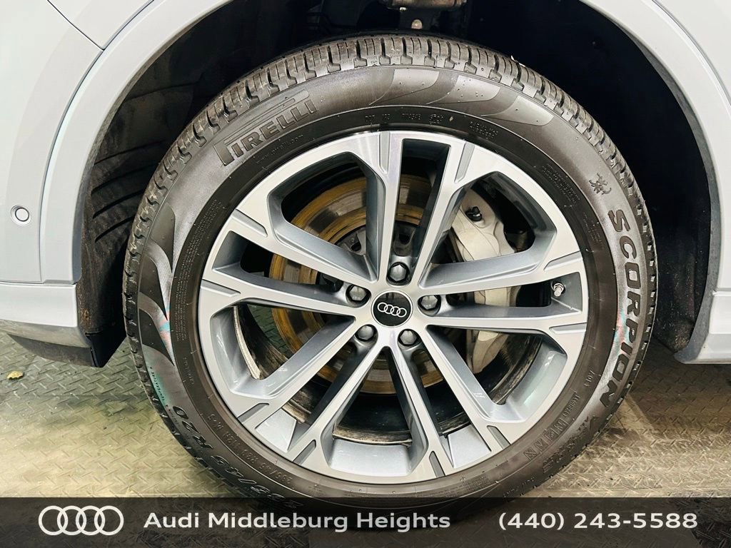 Certified 2025 Audi Q7 2.0T Premium w/ Convenience Plus Package image 34