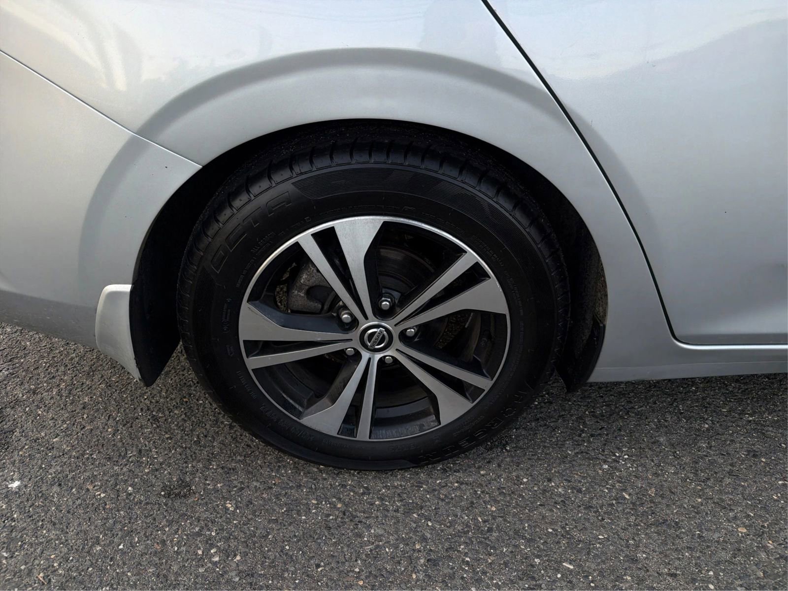Used 2022 Nissan Sentra SV w/ All-Weather Package FWD image 14