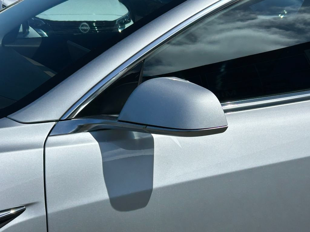 Used 2018 Tesla Model 3 Long Range RWD image 11