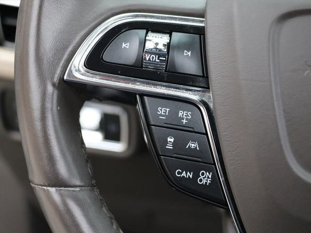 Used 2023 Lincoln Nautilus Reserve w/ Equipment Group 201A image 28